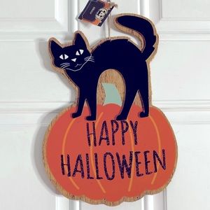 Vintage-Look Halloween Sign /Decoration